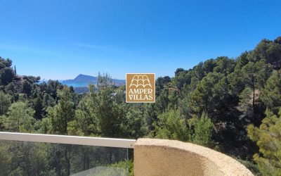Schöne Wohnung in der Sierra de Altea mit Panoramablick